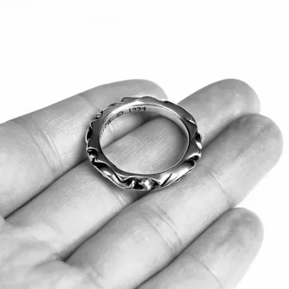 SCROLL BAND RING