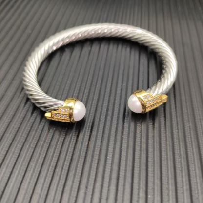 7mm Cable Bracelet with Pearls & Diamond Accents – Gold Cap