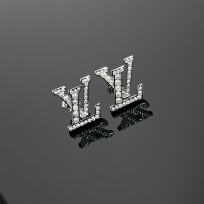 Pearl letter earrings