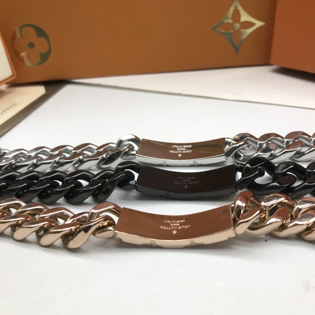 LV Chain Links Bracelet