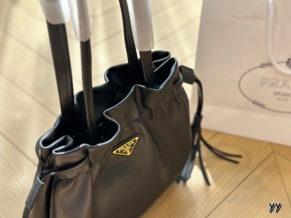 Nappa leather shoulder bag