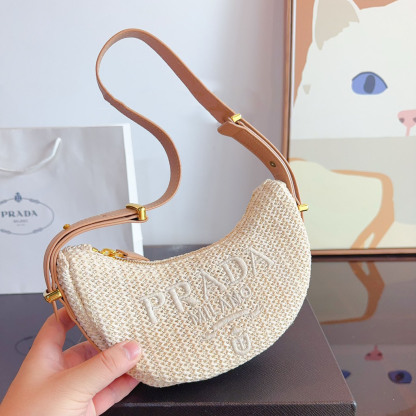 *Arqué crochet shoulder bag