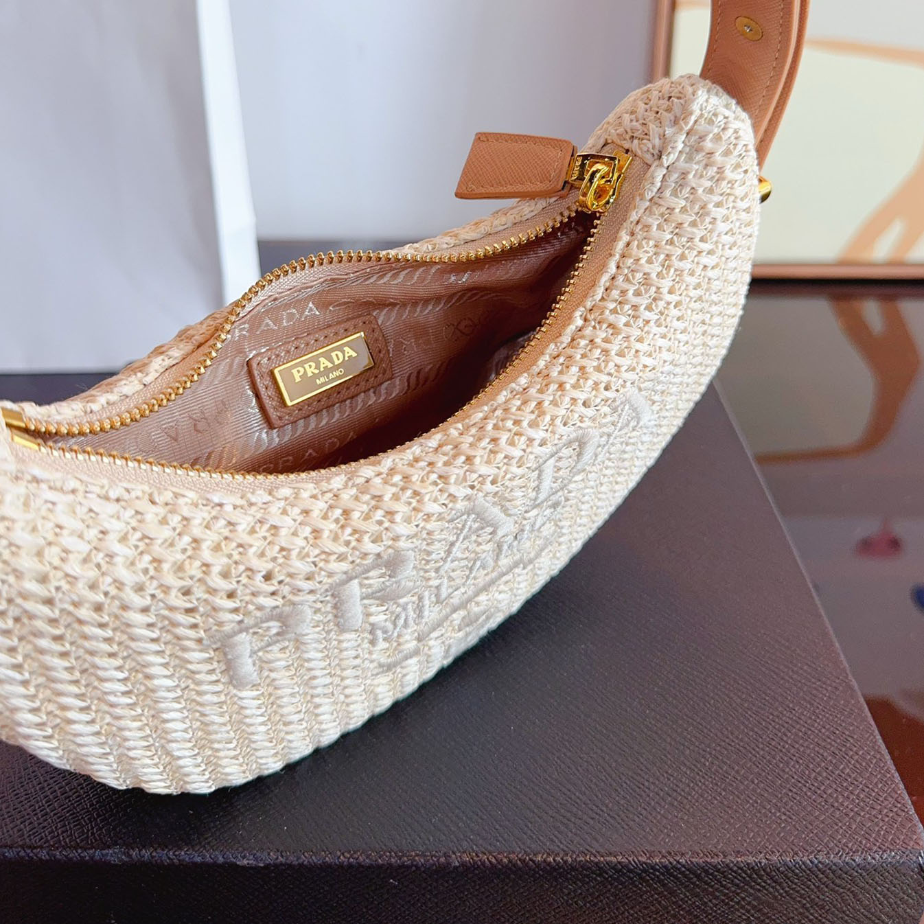 *Arqué crochet shoulder bag