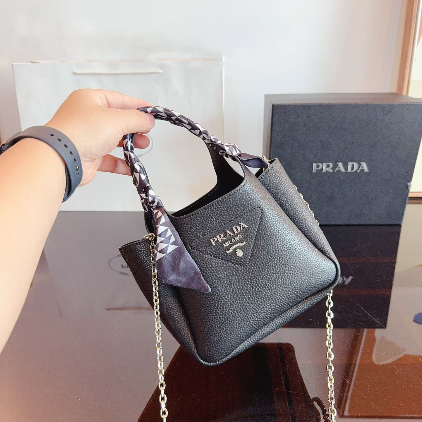 *Leather mini bag