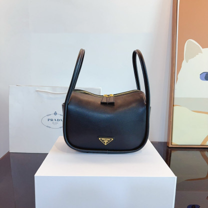 *Darling leather handbag