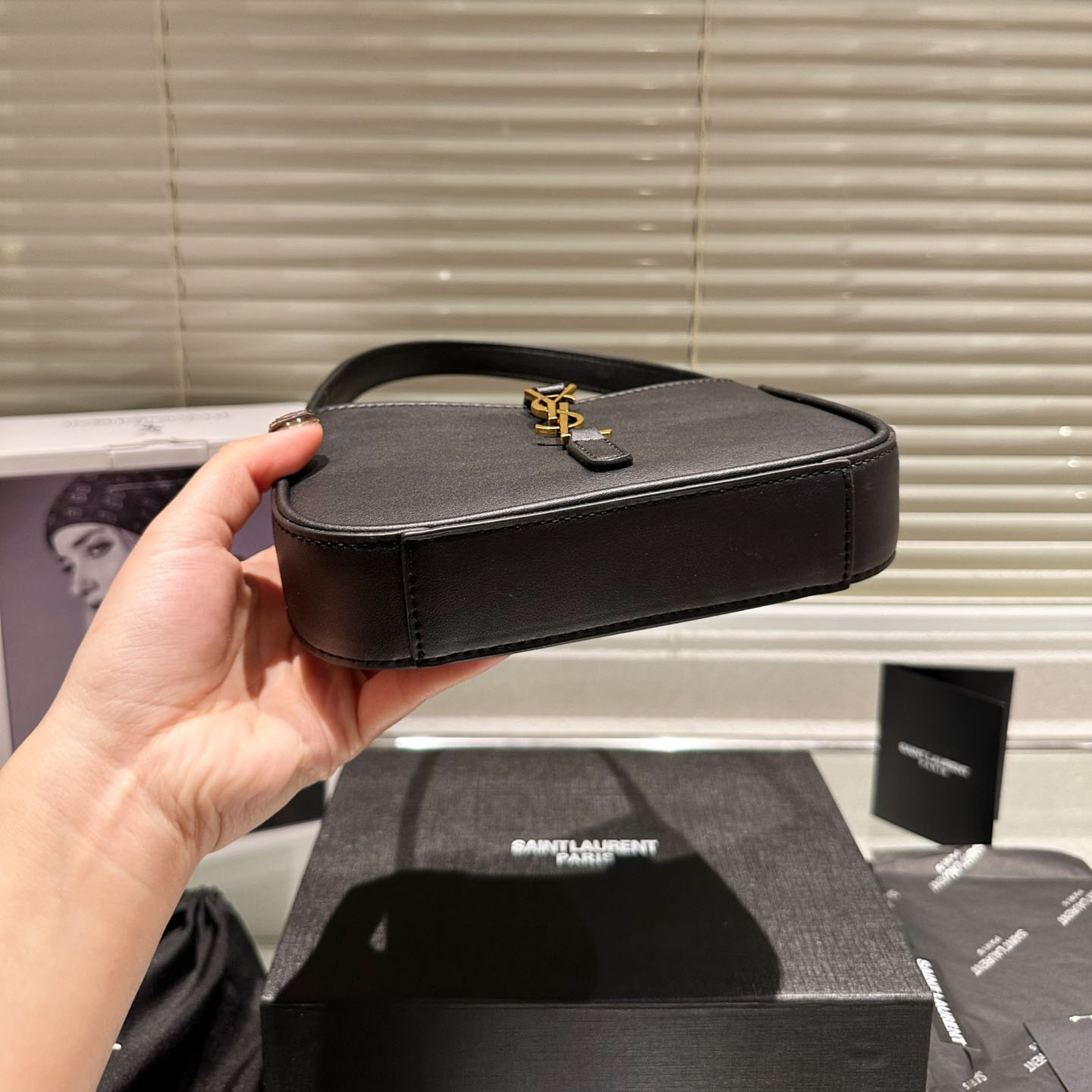 LE 5 À 7 IN VEGETABLE-TANNED LEATHER