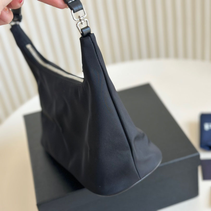 *Re-Nylon Re-Edition 2000 mini bag