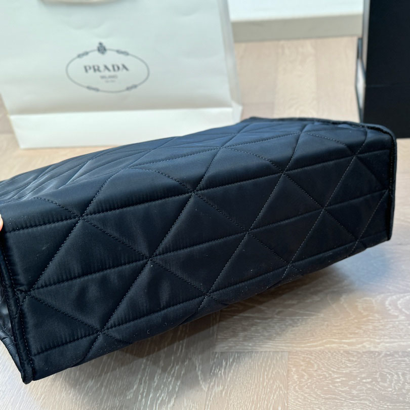 Saffiano leather tote bag