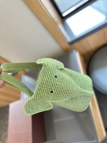 Elephant Basket bag in raffia
