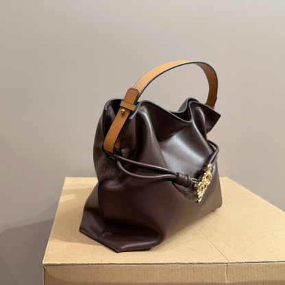 Flamenco clutch in nappa calfskin