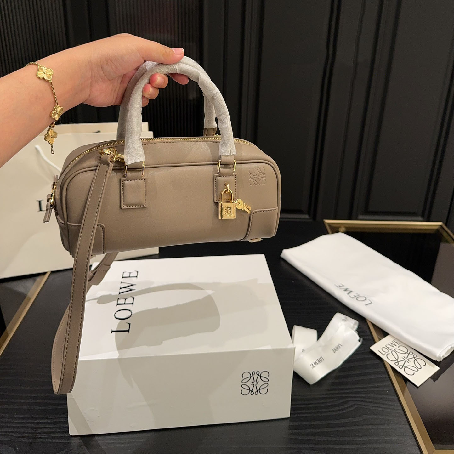 Amazona 23 Cropped bag in nappa calfskin