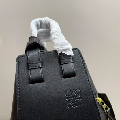 Hammock bag in soft grained calfskin