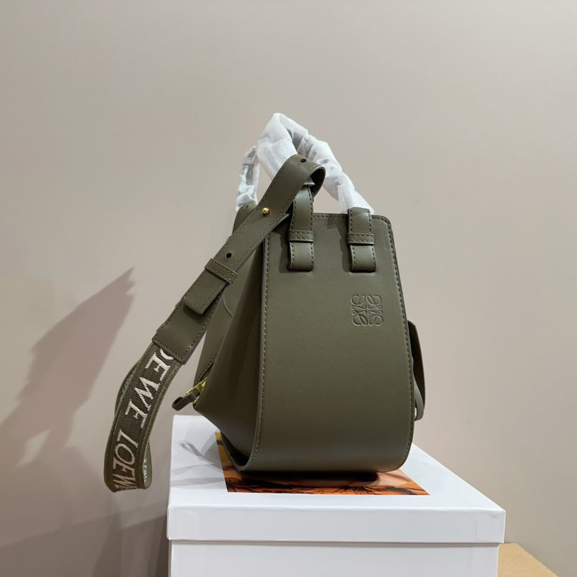 Hammock bag in soft grained calfskin