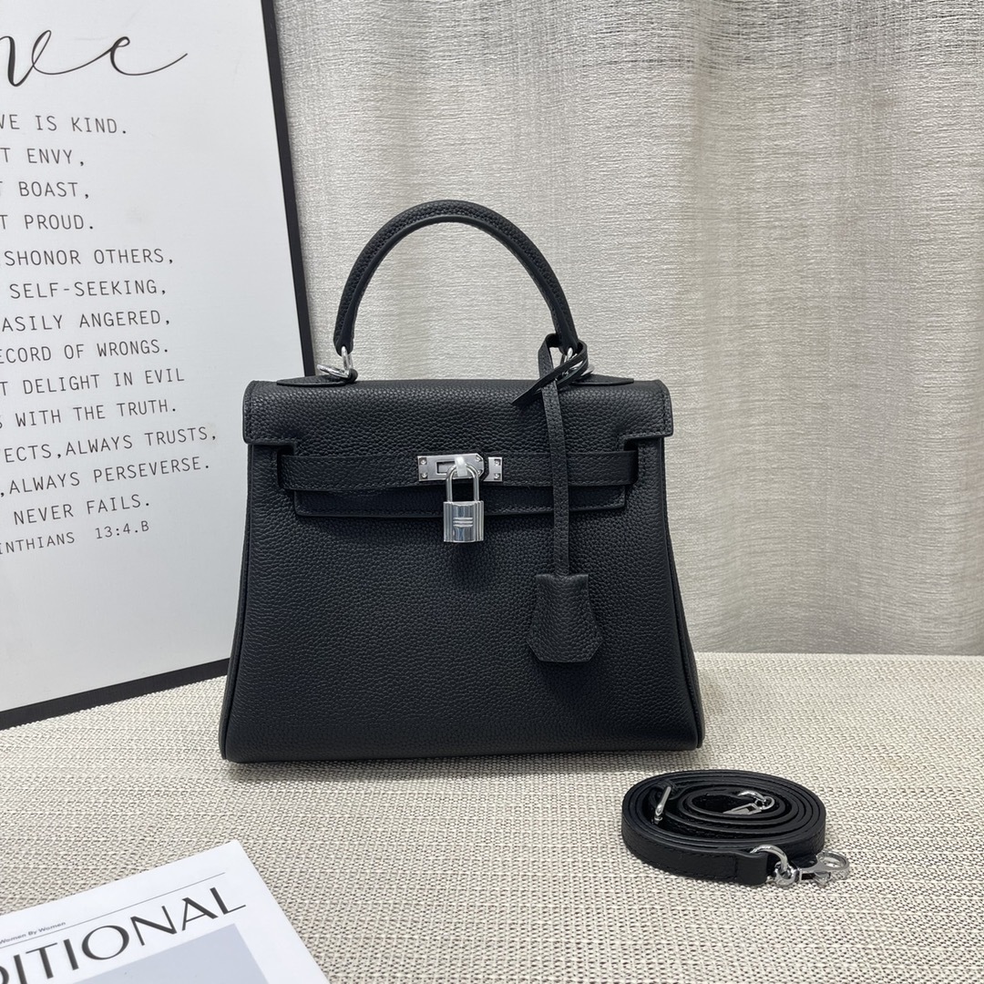 Herthtmes Togo Birkin 20/25 Bottle Black Bag