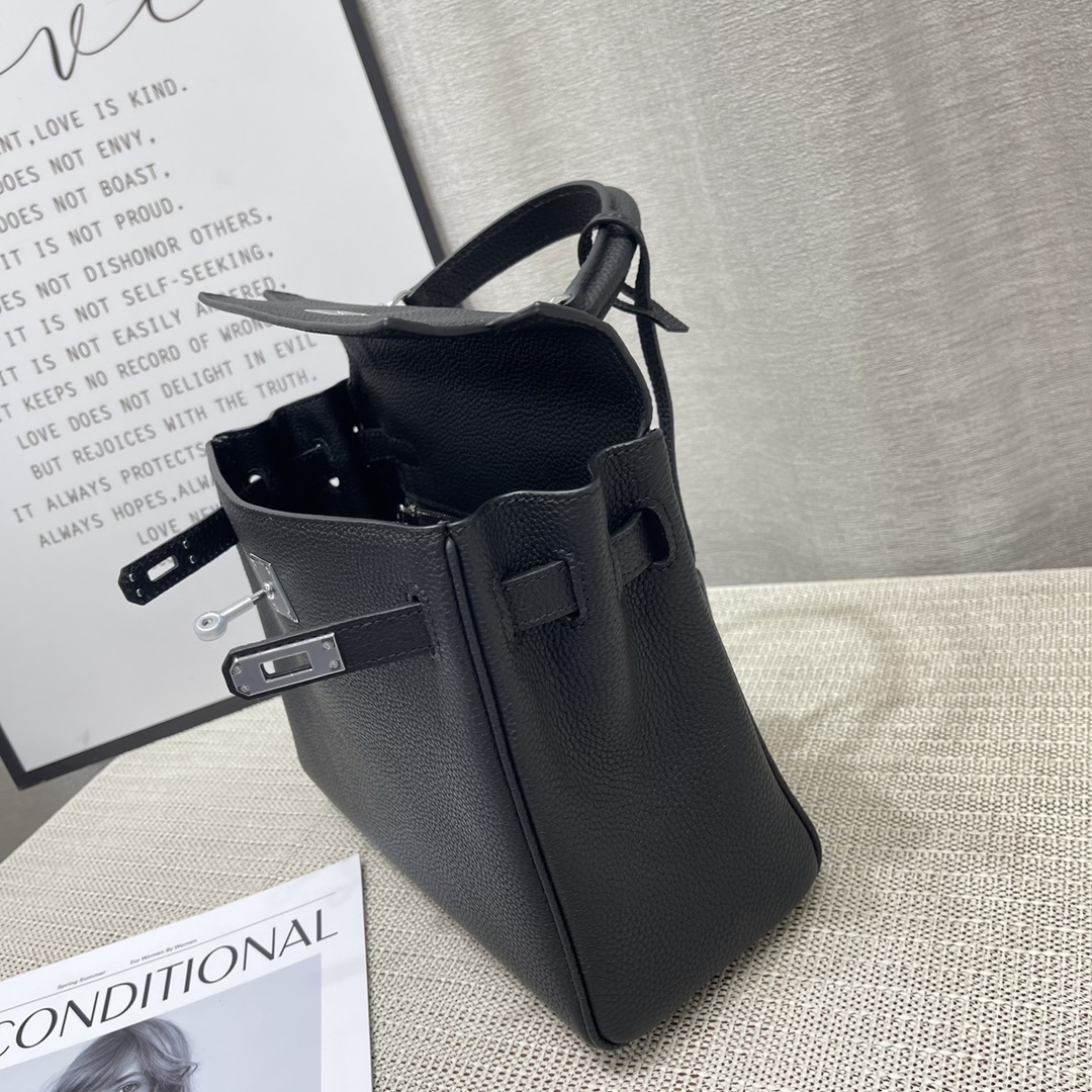 Herthtmes Togo Birkin 20/25 Bottle Black Bag