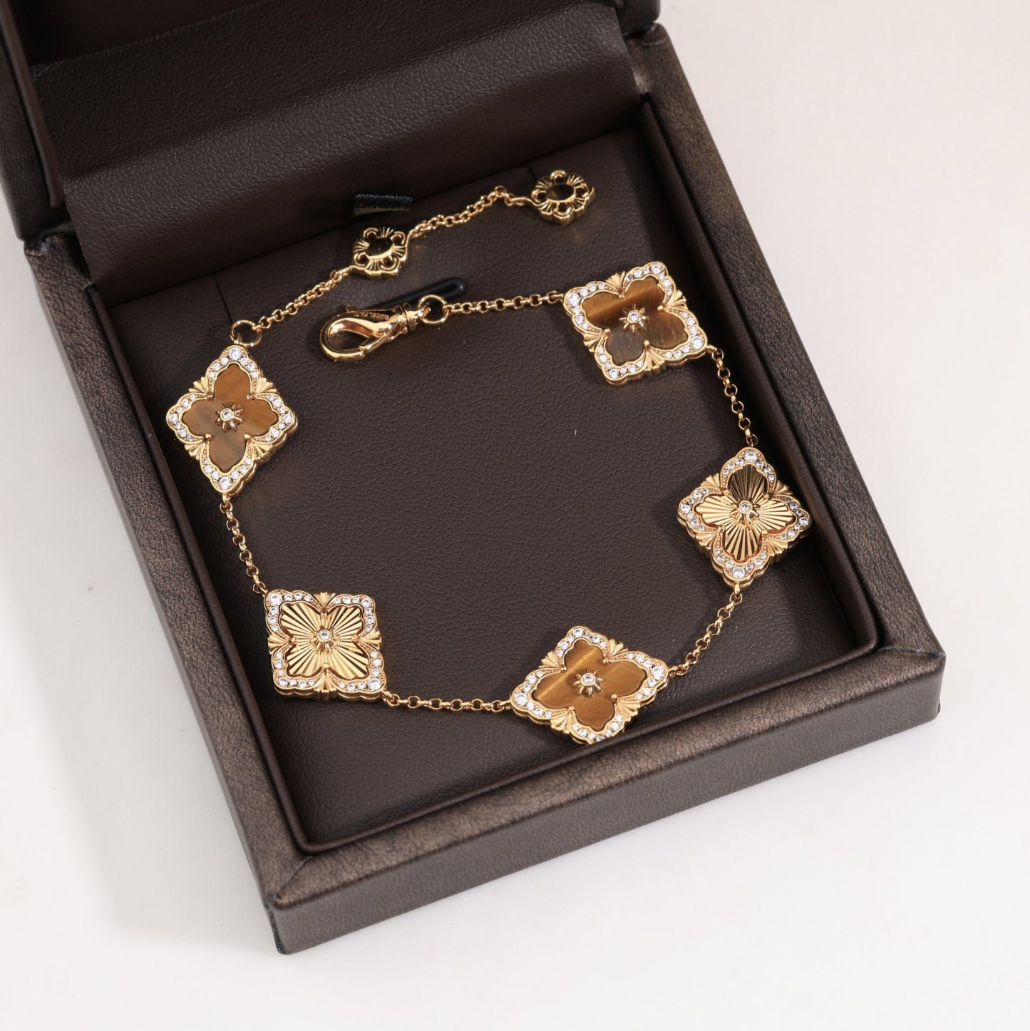 Retro palace style diamond brushed four-leaf clover shell agate chalcedony double-sided bracelet