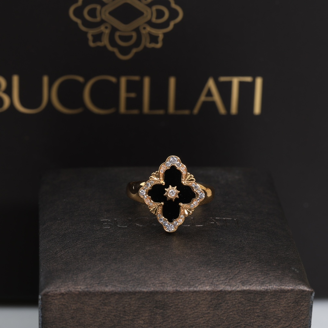 OPERA TULLE YELLOW GOLD RING WIT BALCK ENAMEL BACKGROUND AND LOGO