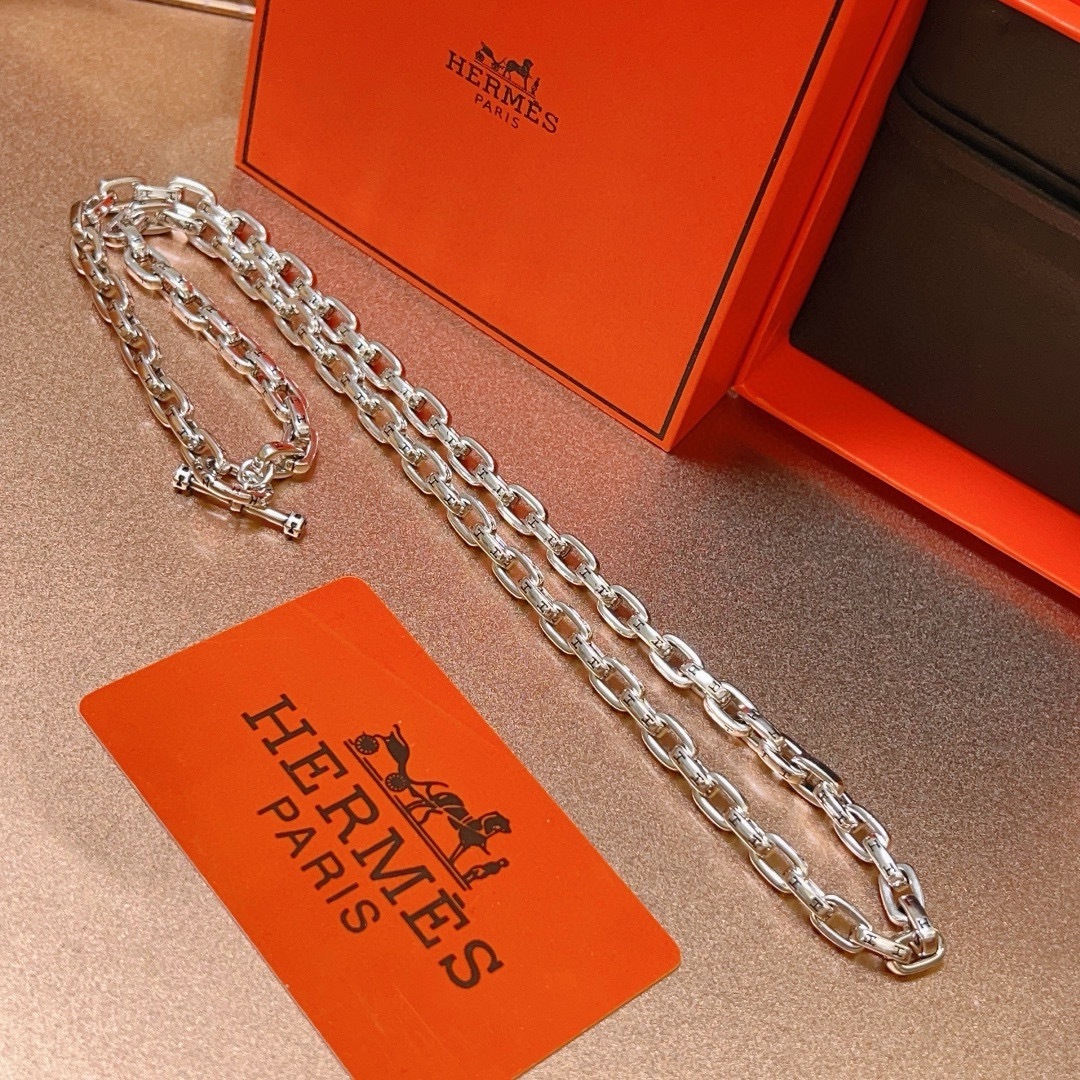 Inspired Elegance — Signature “H” Pendant Necklace