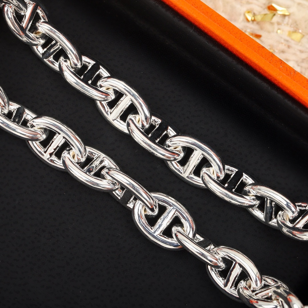 Chaîne d’Ancre Style Necklace – Timeless Strength in Silver