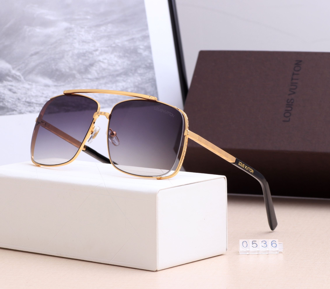 4-color fashionable LthtV sunglasses