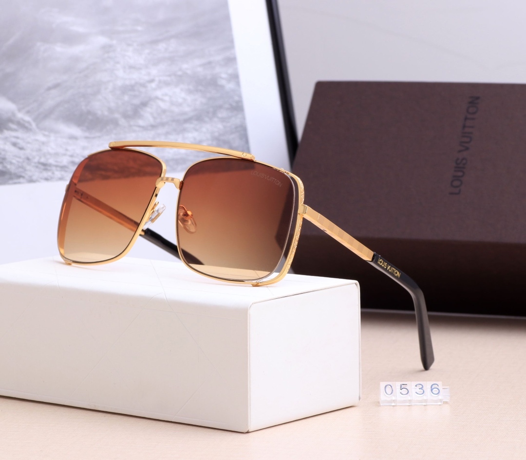 4-color fashionable LthtV sunglasses