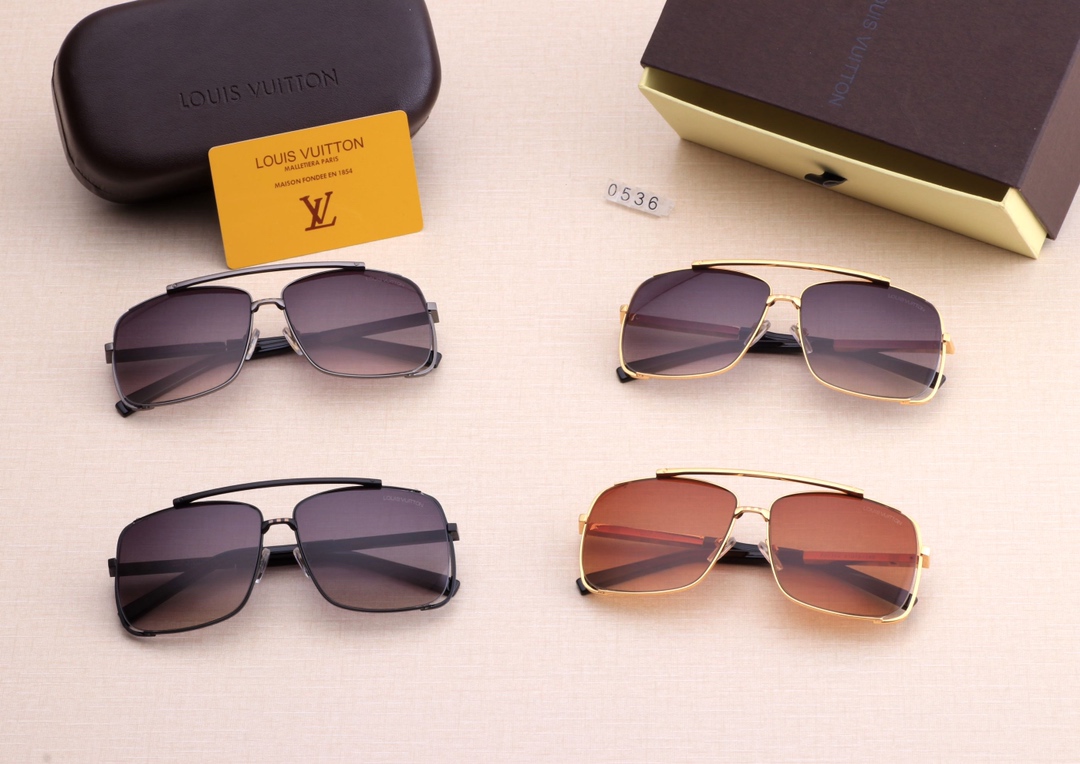 4-color fashionable LthtV sunglasses