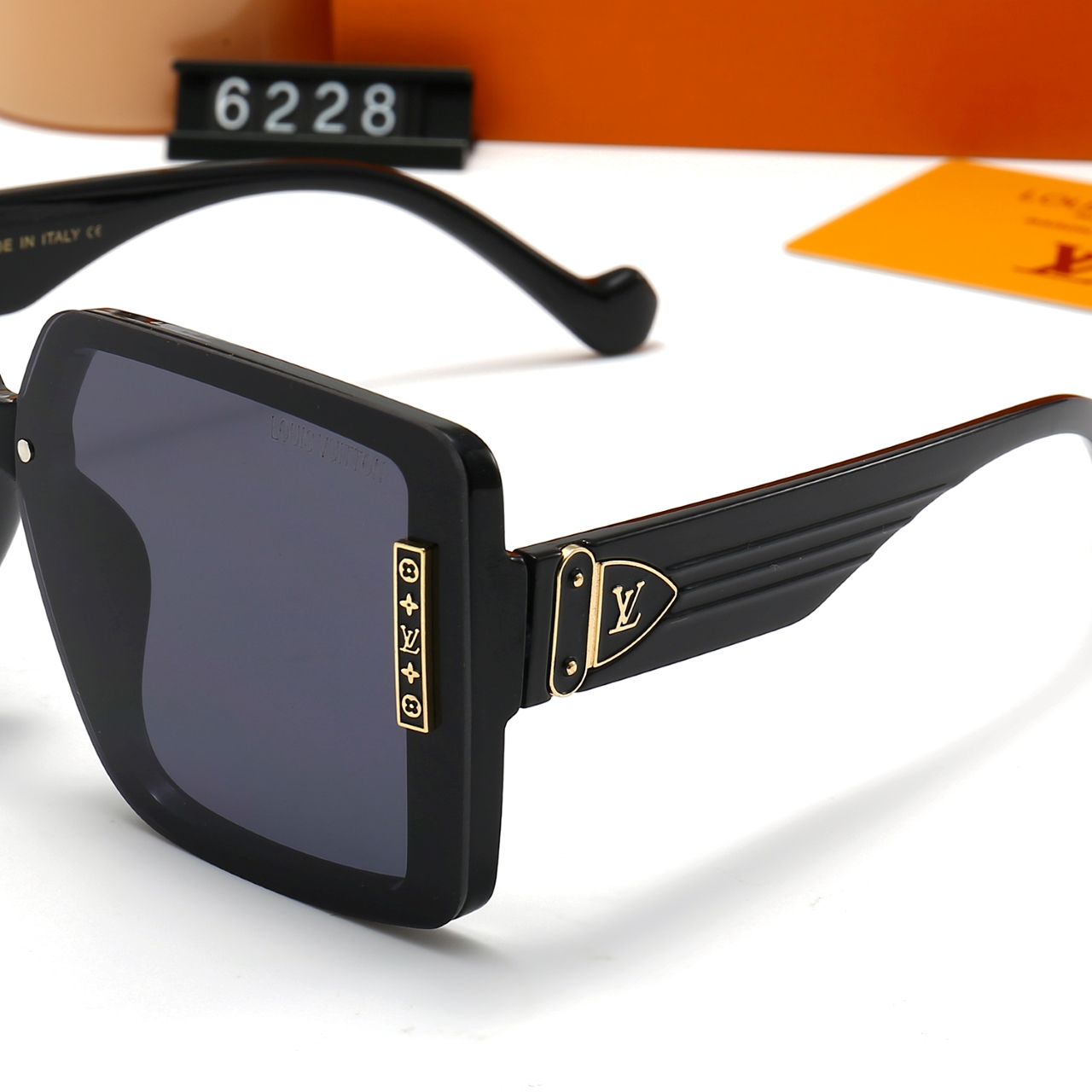 6-color fashionable LthtV sunglasses