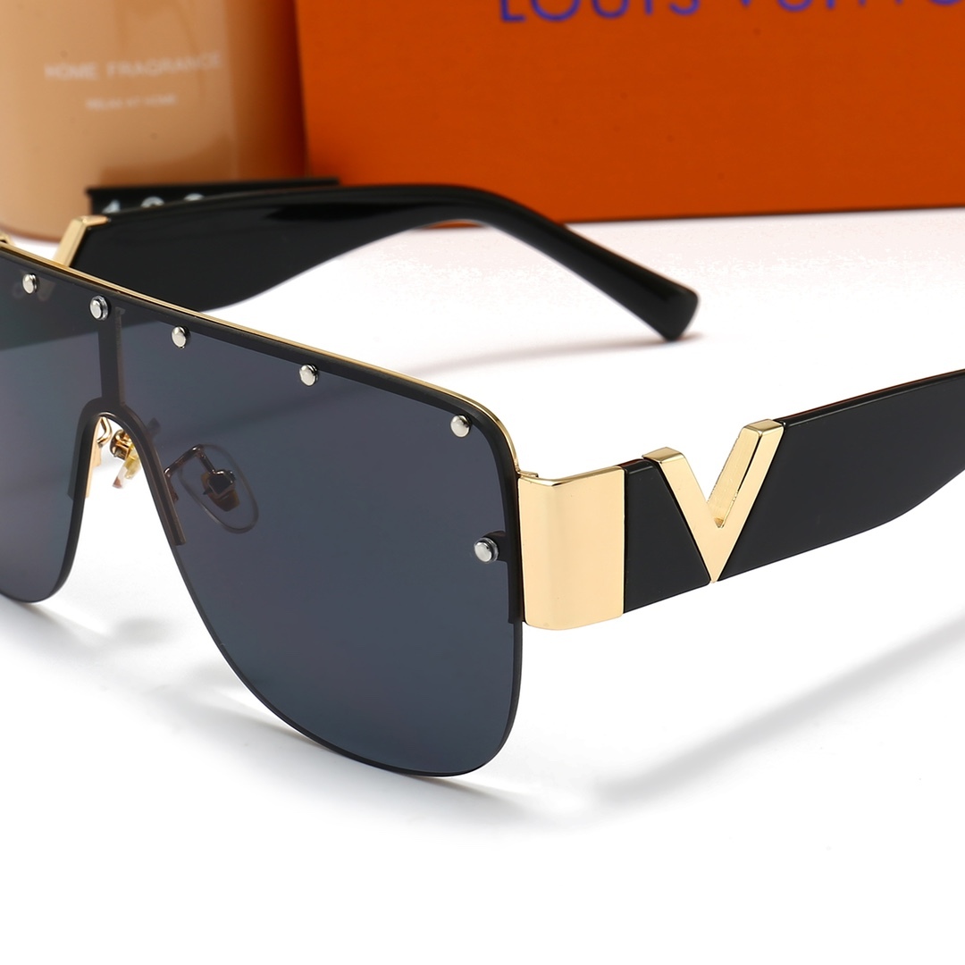 4-color fashionable LthtV sunglasses