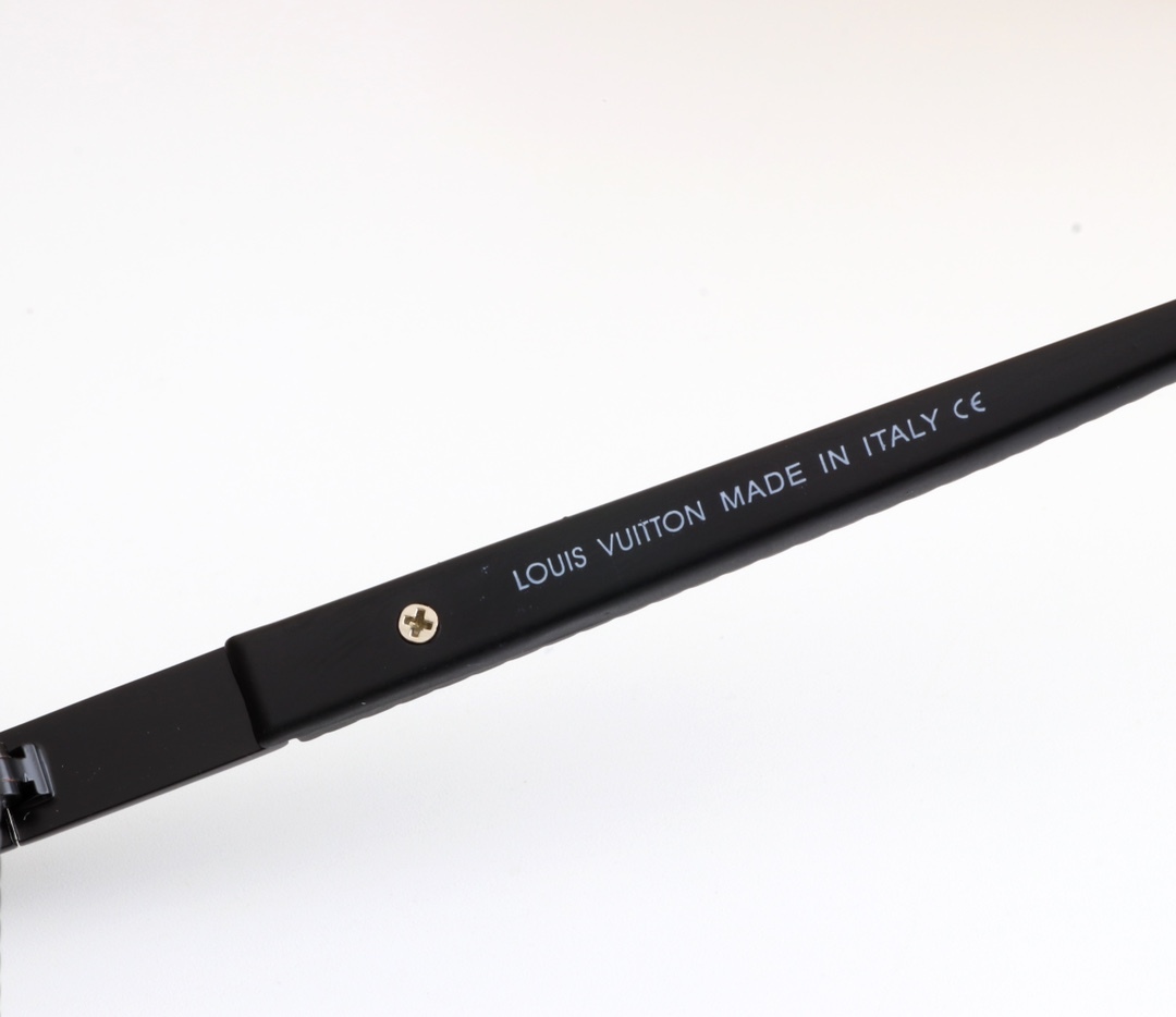 5-color fashionable LthtV sunglasses