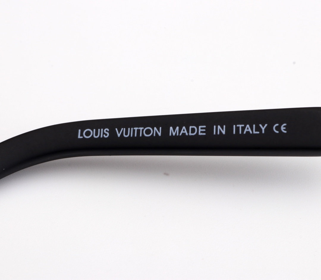 5-color fashionable LthtV sunglasses