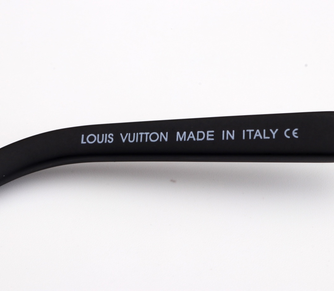 5-color fashionable LthtV sunglasses