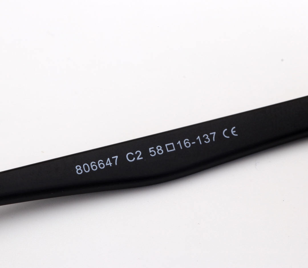 5-color fashionable LthtV sunglasses