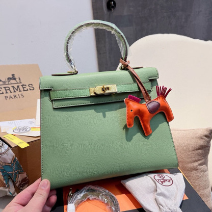 Kelly 28 Sellier Bag Gold Epsom Leather with Gold Hardware