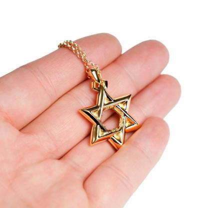 22K GOLD STAR OF DAVID PENDANT