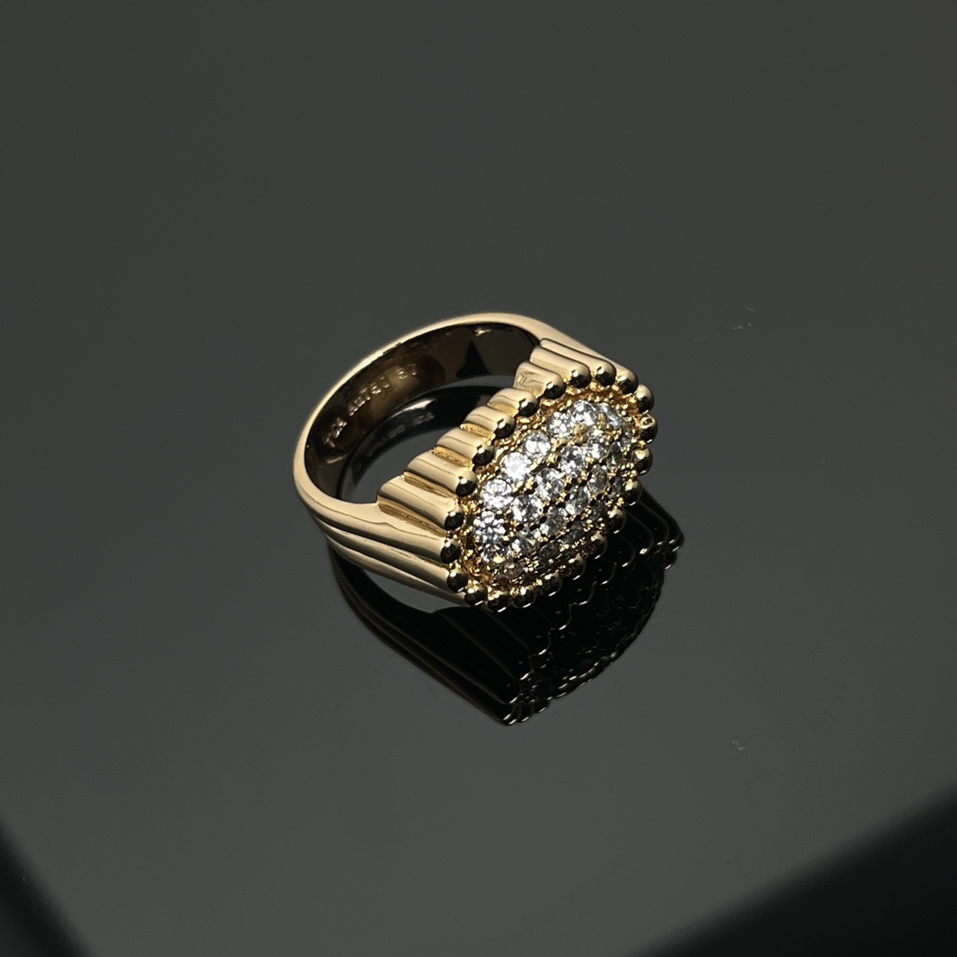 Perlée diamonds pavé ring