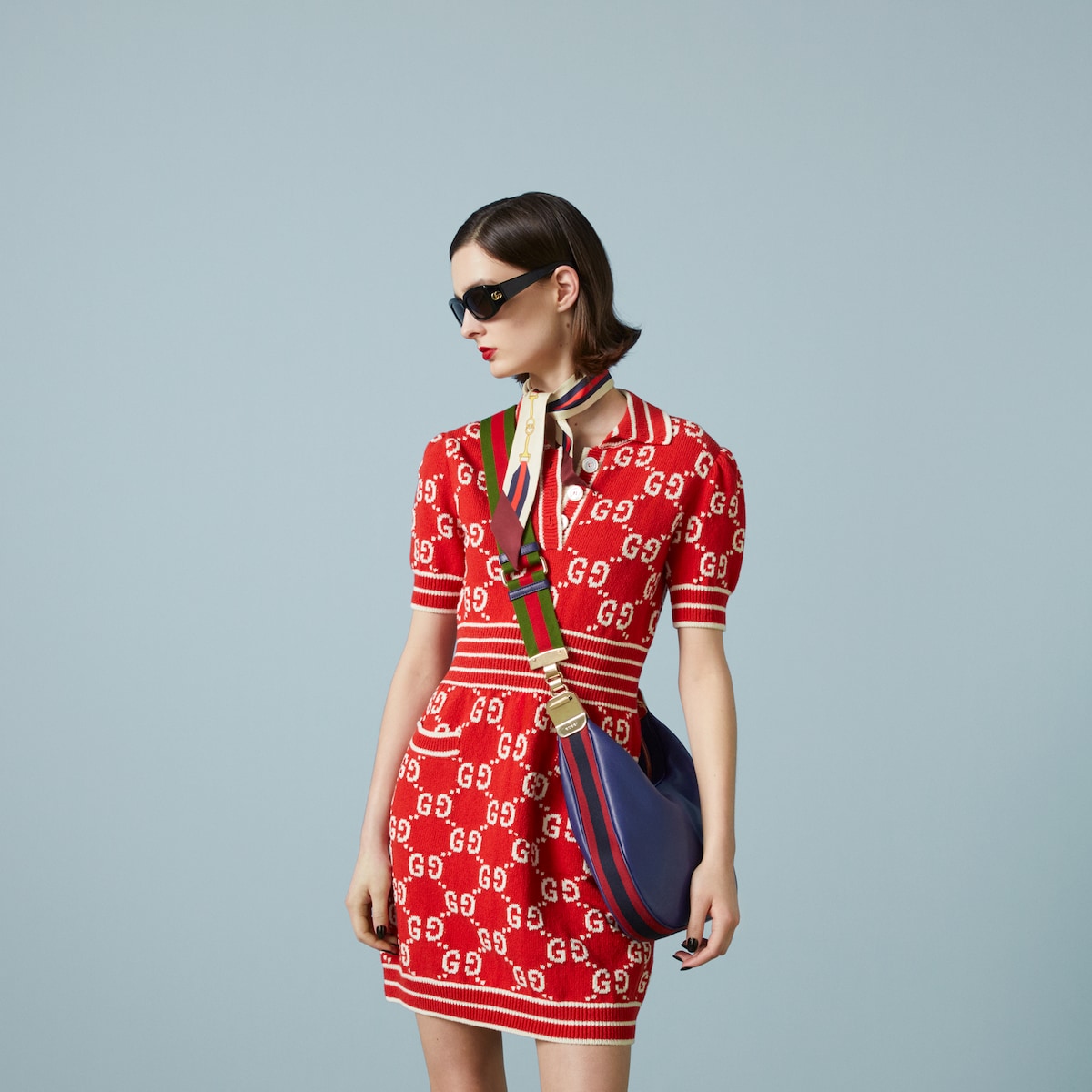 ATTACHE MEDIUM SHOULDER BAG