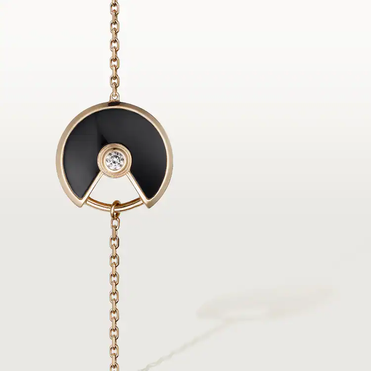 AMULETTE DE CARTIER BRACELET, XS MODEL