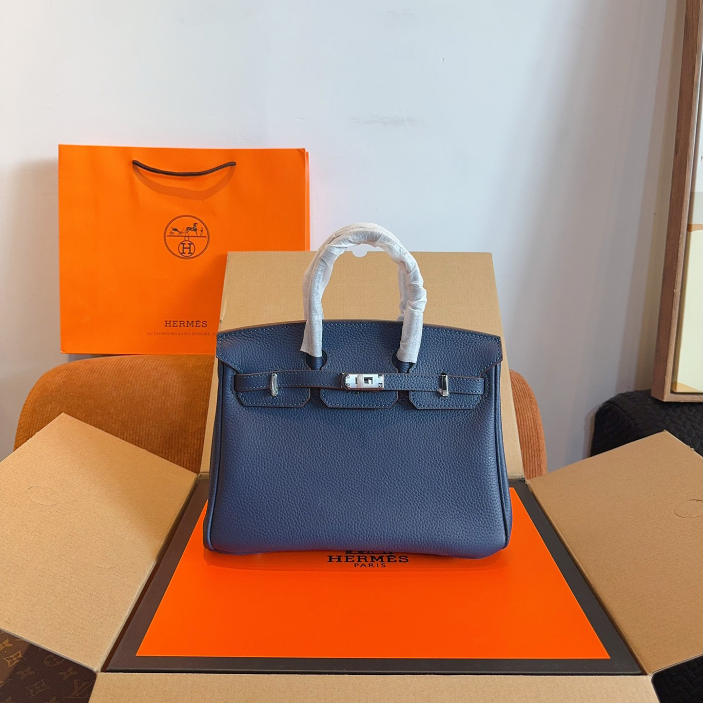 *Birkin 25 Bag