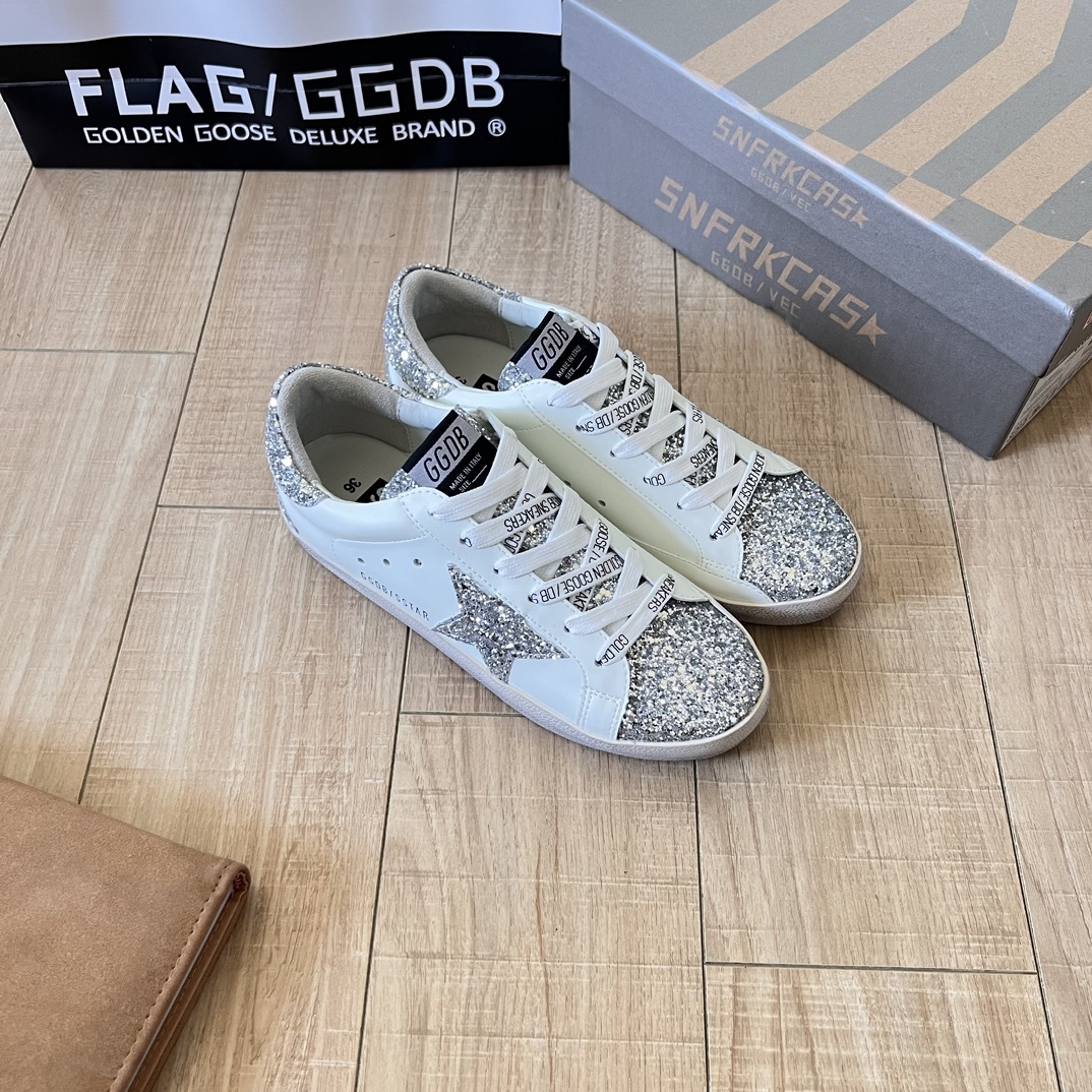 Hi Star in silver glitter with suede star and white heel tab