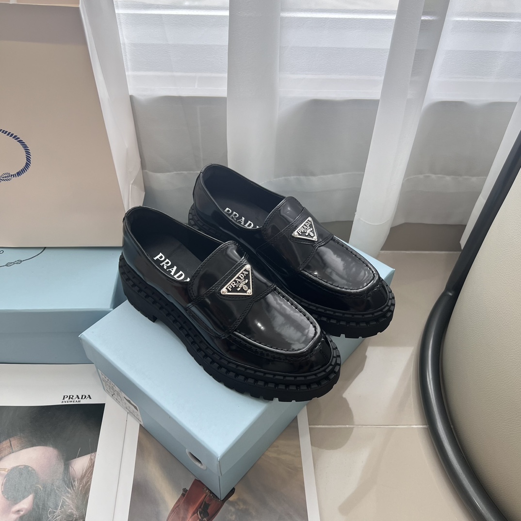 Monolith Lug Sole Loafer