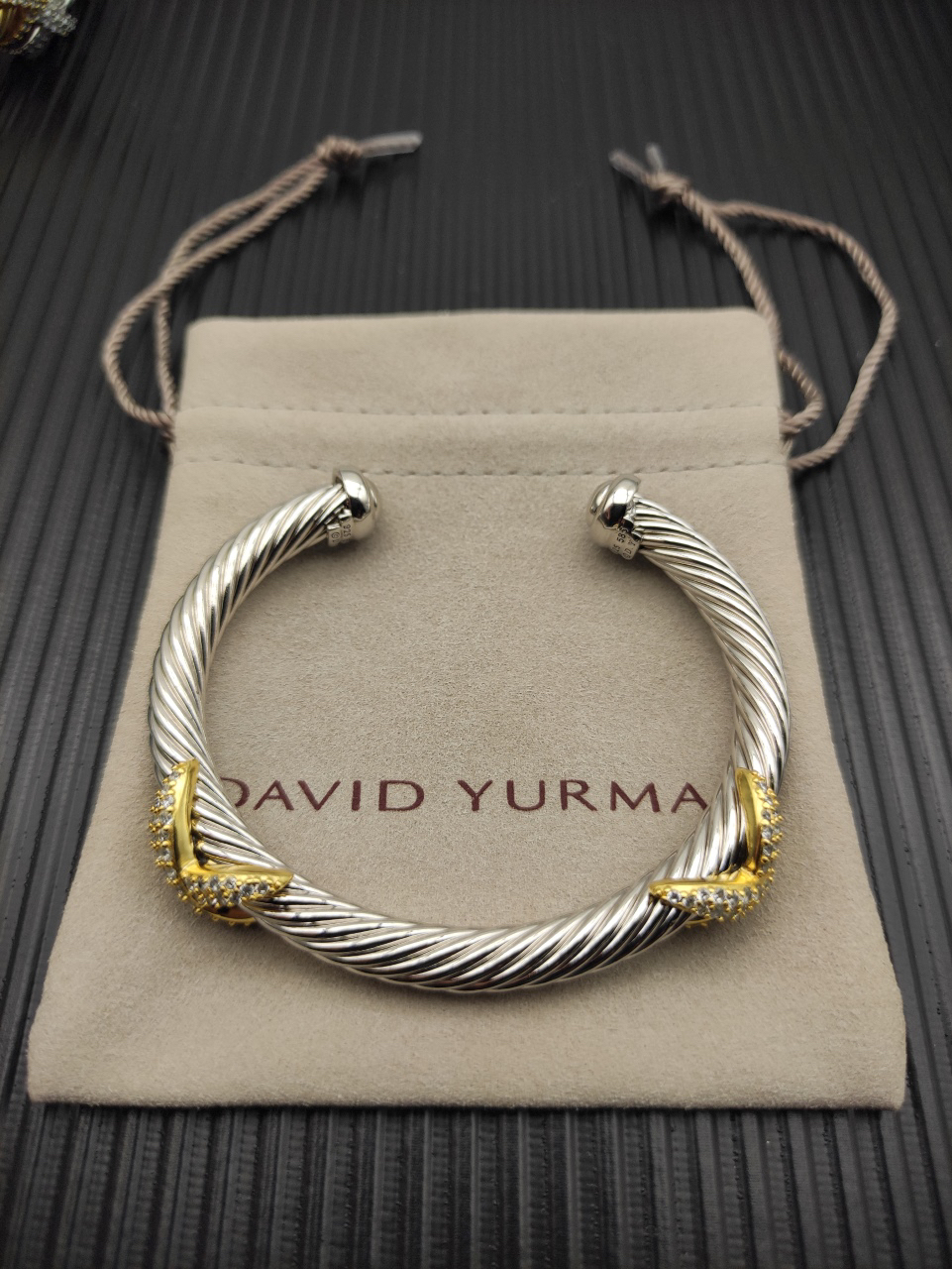 Cable Classic Bracelet with Pavé Diamond X in Two-Tone – Where Classic Meets Radiance,7mm