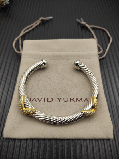 Cable Classic Bracelet with Pavé Diamond X in Two-Tone – Where Classic Meets Radiance,7mm