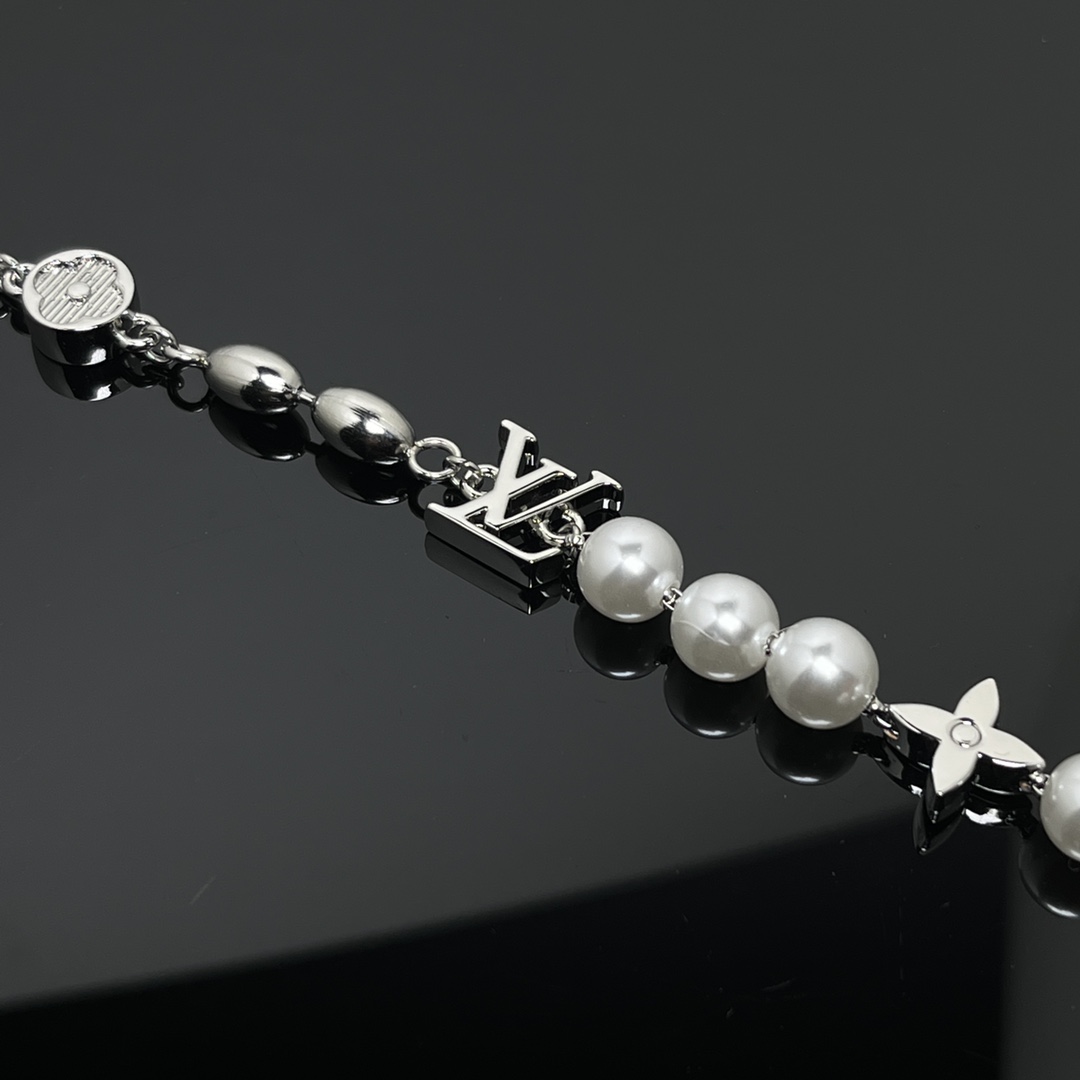 Pearls Fusion Bracelet