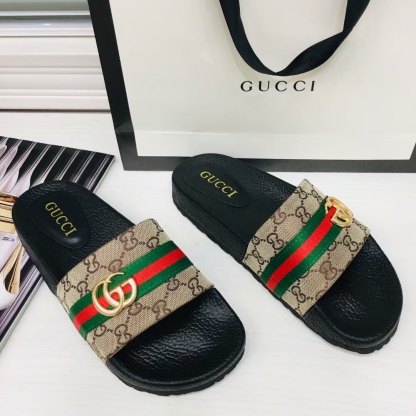 LEATHER SANDAL WITH DOUBLE G