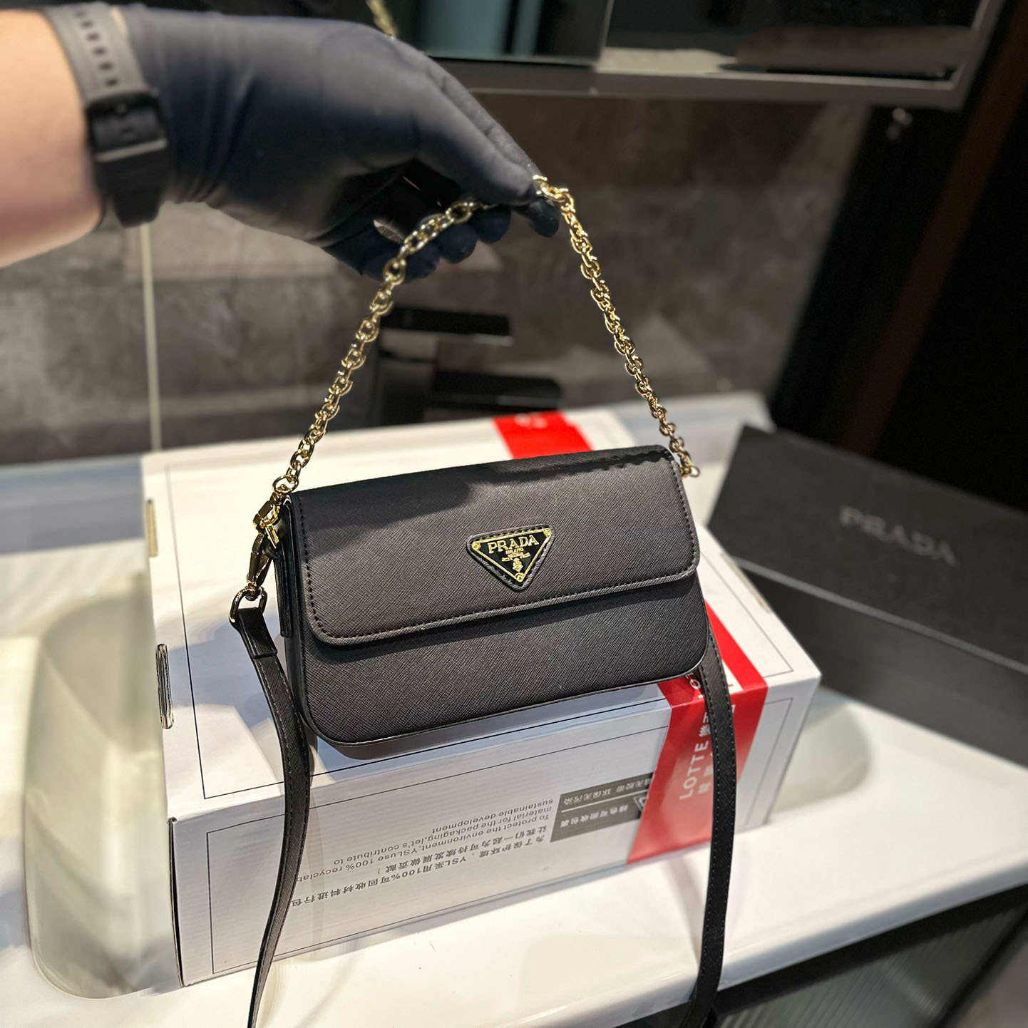 Emblème Saffiano shoulder bag