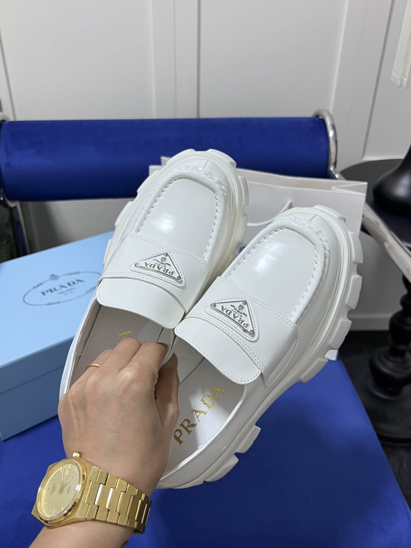 Brushed leather Monolith loafers