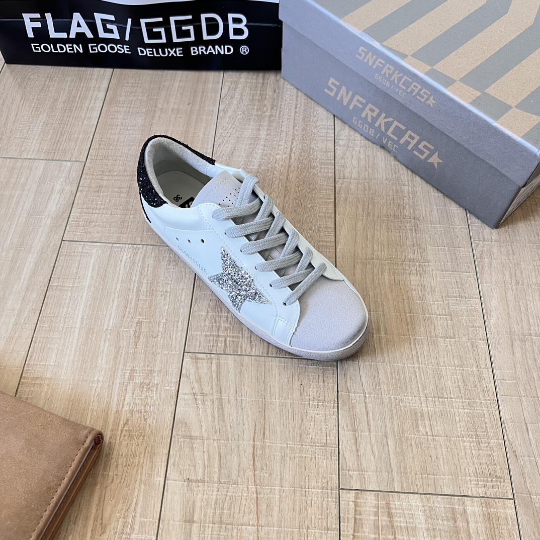 Super-Star with silver Swarovski crystal star and heel tab