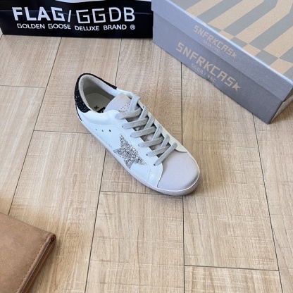 Super-Star with silver Swarovski crystal star and heel tab