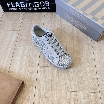Hi Star in silver glitter with suede star and white heel tab