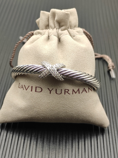 X Classic Cable Station Bracelet in Sterling Silver with Diamonds，7mm